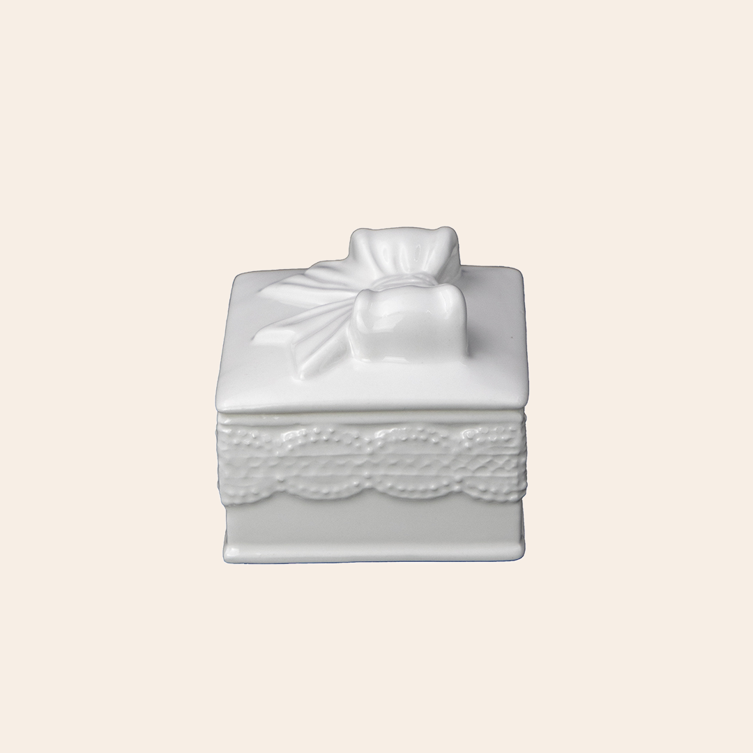 Ornament Box Cream Crackle